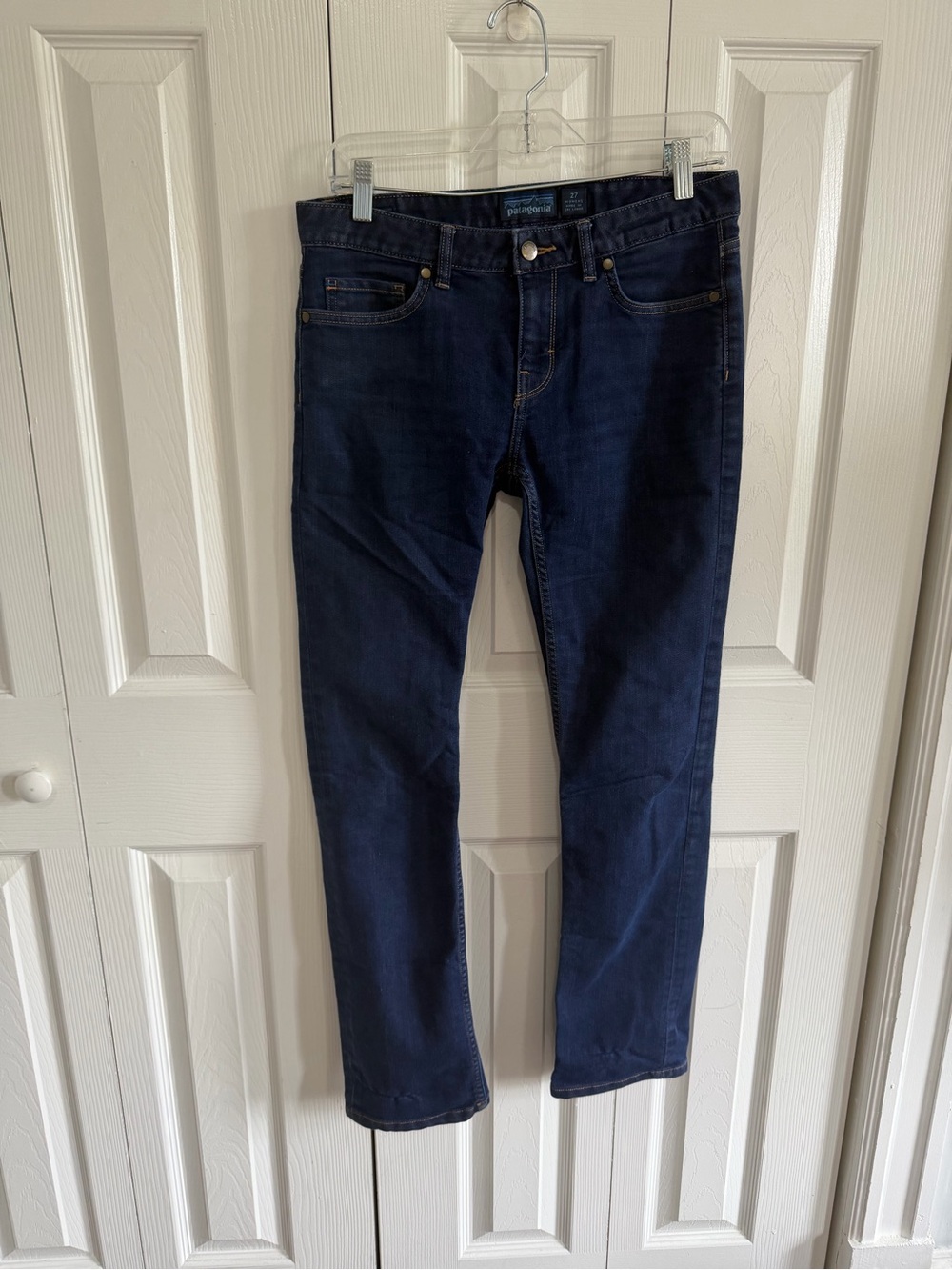 Patagonia Classic Straight Jean Dark Wash Basics Size 27